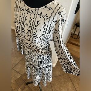 ST. JOHN DRESS (12); winter, fit & flare, midi